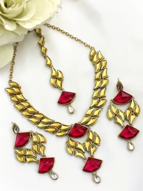 Agrima Necklace Set